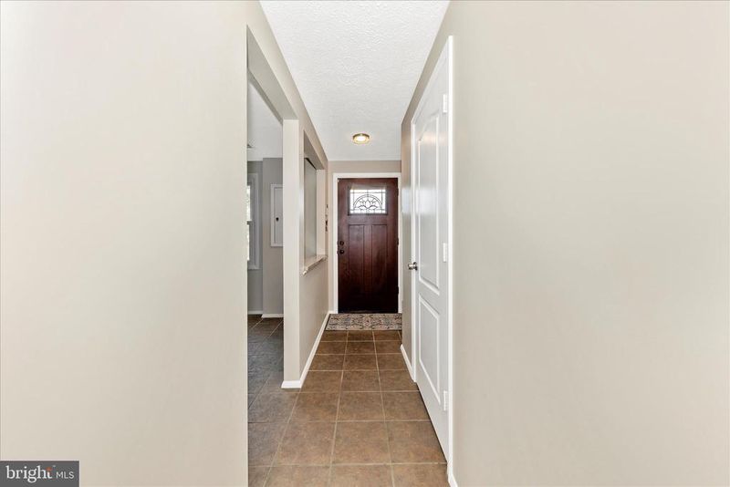 6616 Pebble Ct, Frederick, MD 21703
