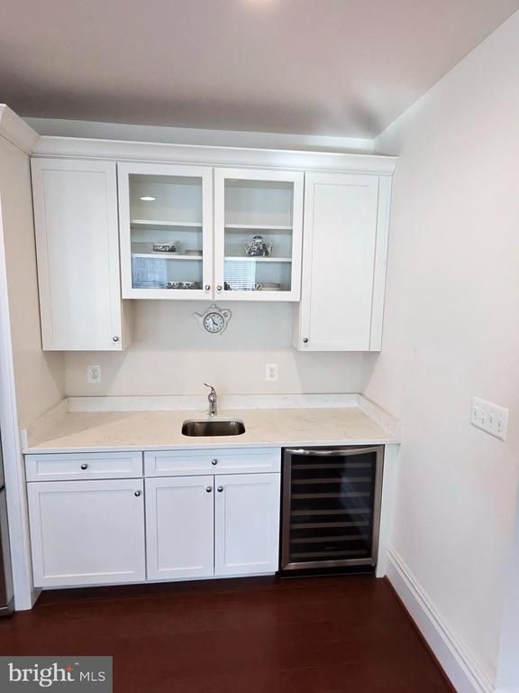 5707 Iron Stone Rd, Lothian, MD 20711