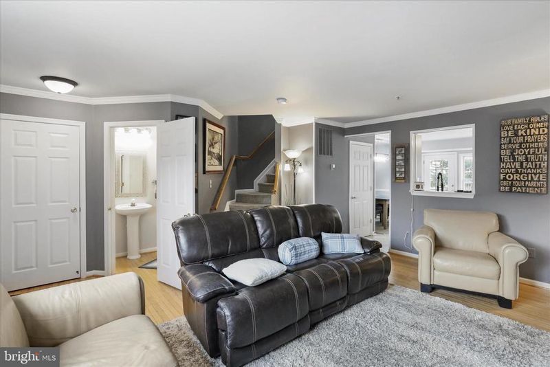 2015 Rosecrans Ct, Frederick, MD 21702