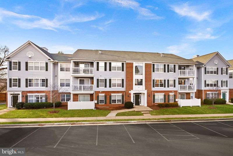 673 Constellation Sq SE #C, Leesburg, VA 20175