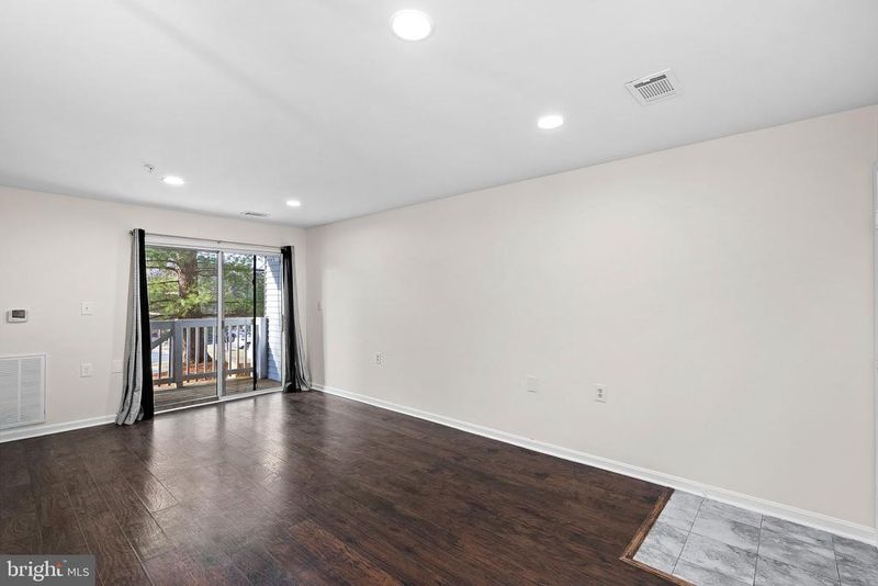 673 Constellation Sq SE #C, Leesburg, VA 20175