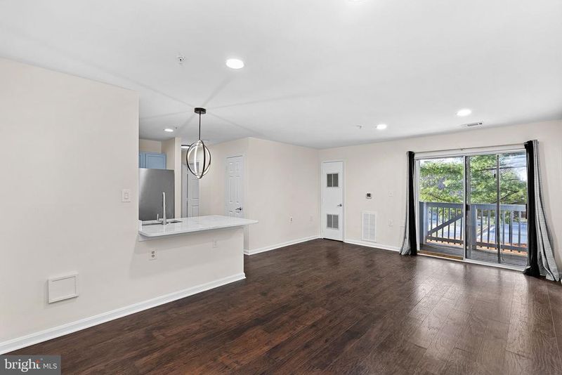 673 Constellation Sq SE #C, Leesburg, VA 20175