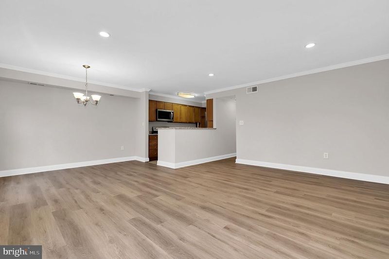 7849 Coddle Harbor Ln #17, Potomac, MD 20854
