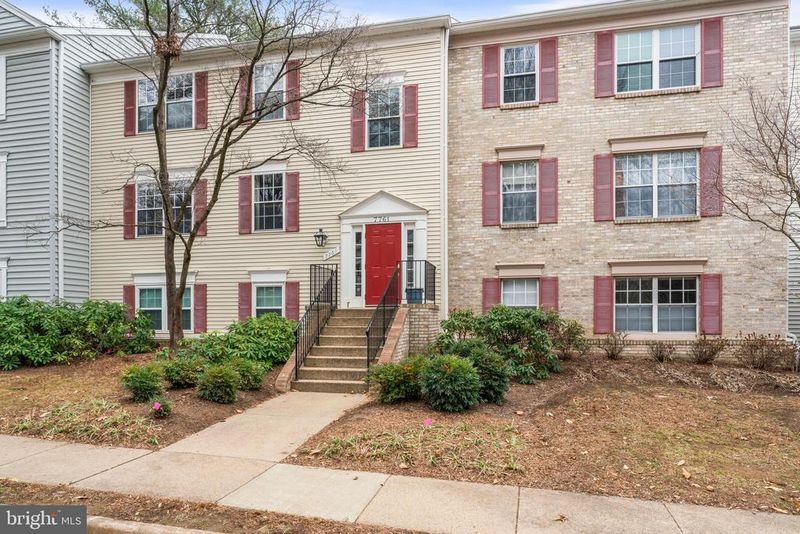 7761 New Providence Dr #44, Falls Church, VA 22042