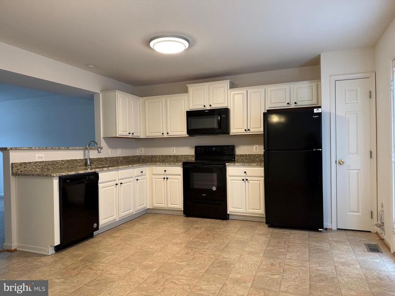 207 Merrill Ct, Stafford, VA 22554