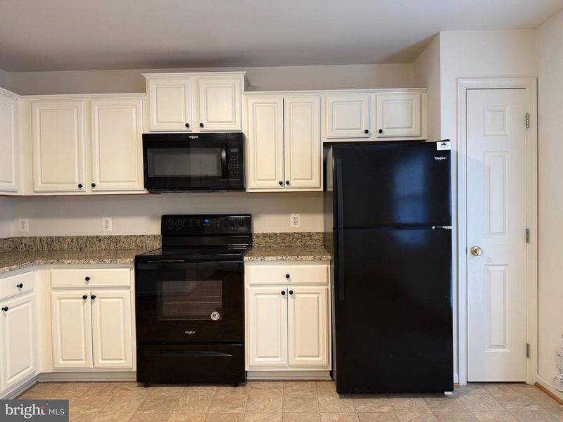 207 Merrill Ct, Stafford, VA 22554