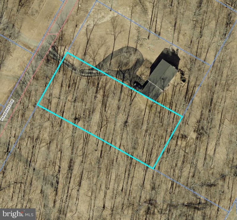 12009 Parkriver Dr, Manassas, VA 20112
