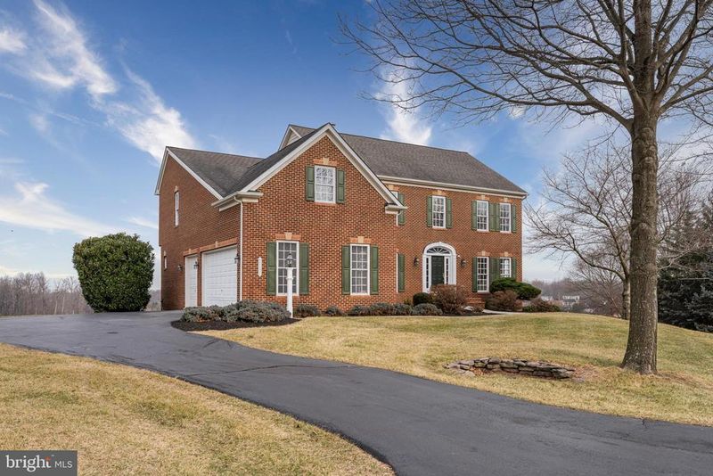 40452 Hickory Ridge Pl, Aldie, VA 20105