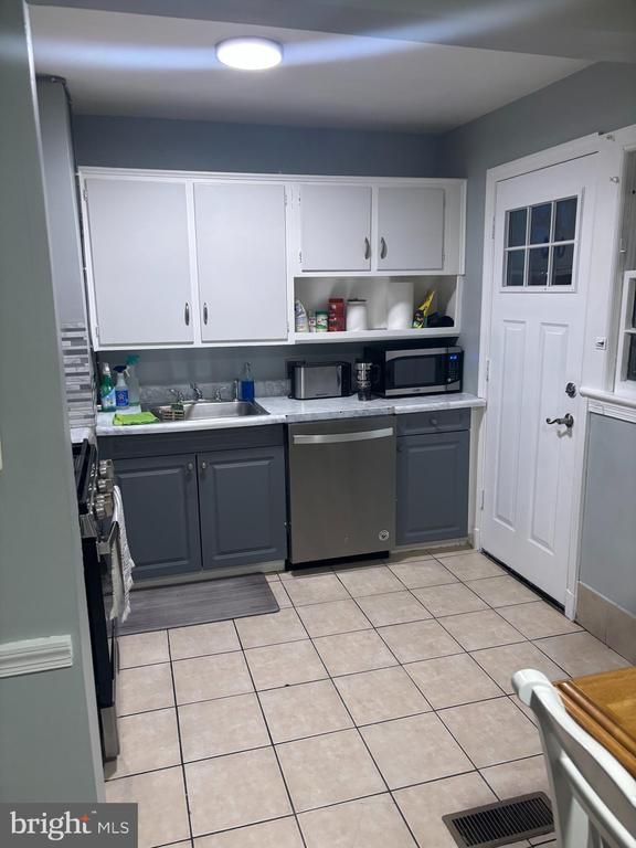 4805 68th Ave, Hyattsville, MD 20784