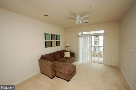 21222 Mcfadden Sq #310, Sterling, VA 20165
