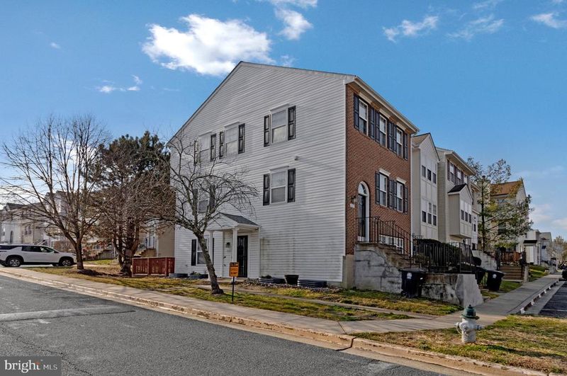4323 Apple Orchard Ln, Suitland, MD 20746