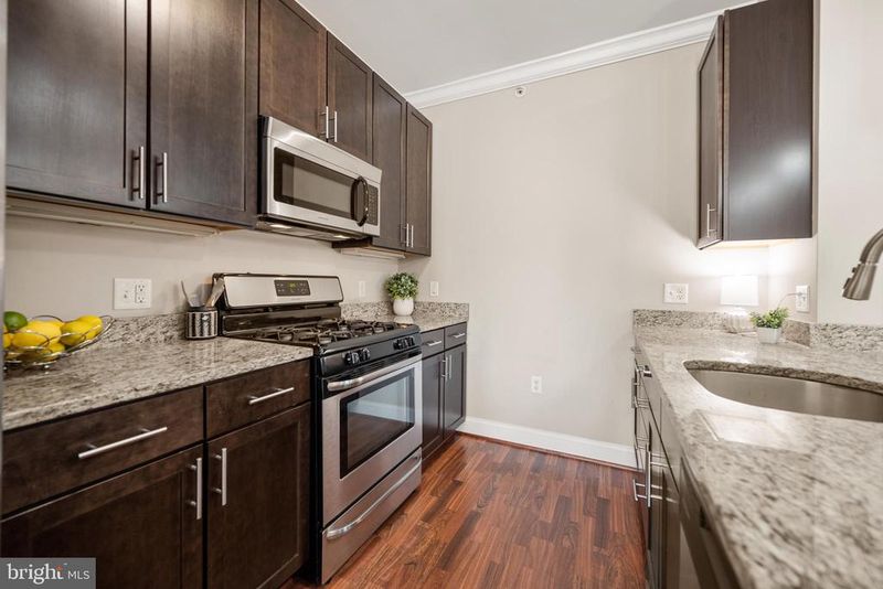 6301 Edsall Rd #323, Alexandria, VA 22312
