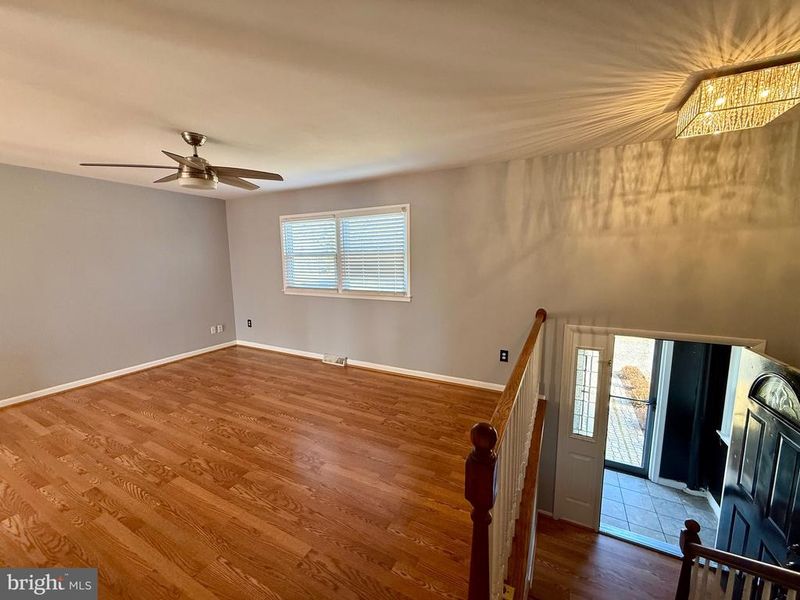 19560 Smith Cir, Ashburn, VA 20147