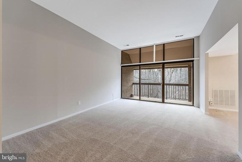1666 Parkcrest Cir #3D/301, Reston, VA 20190