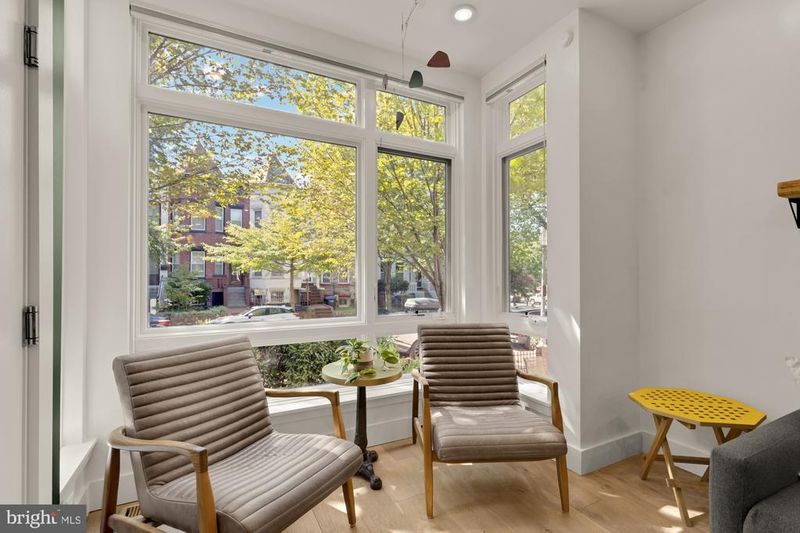 81 U St NW #A, Washington, DC 20001