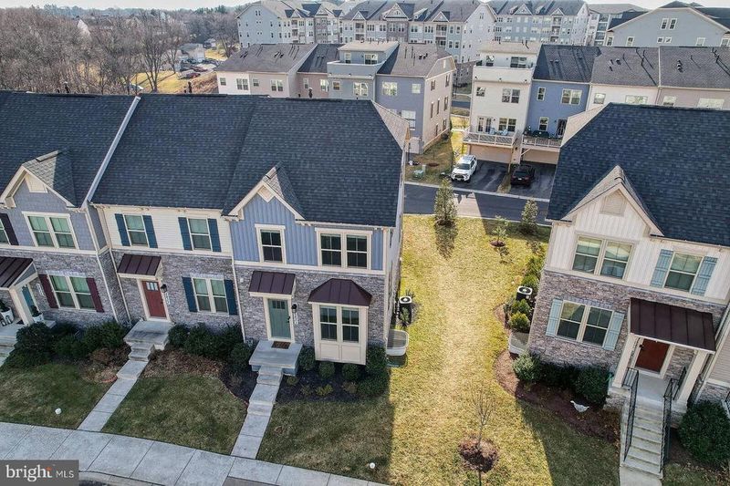 5831 Pecking Stone St, New Market, MD 21774