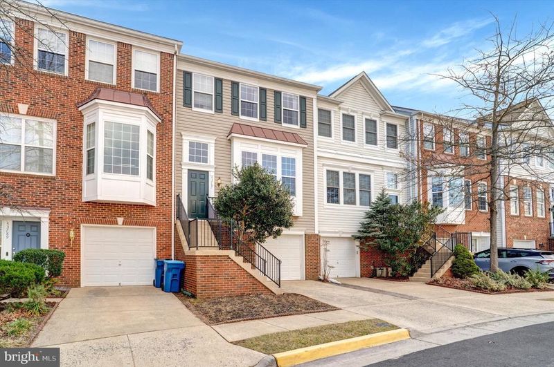 43787 Virginia Manor Ter, Ashburn, VA 20148