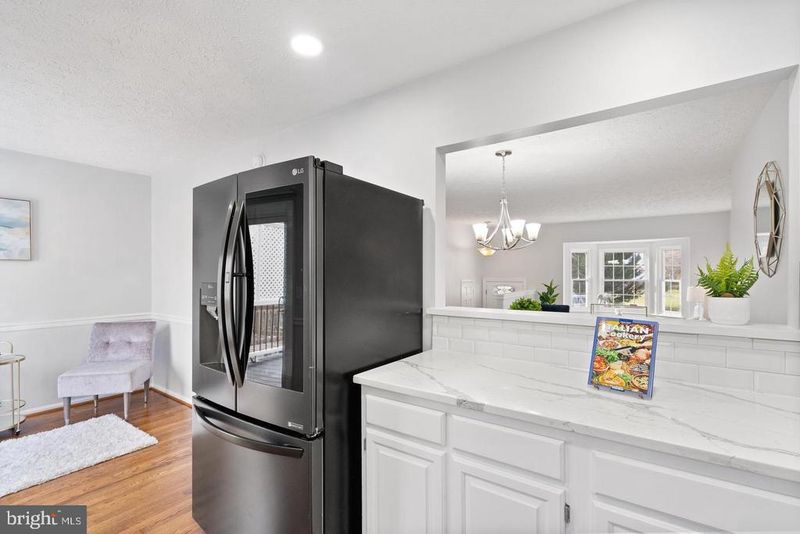 3637 Buckeye Ct, Fairfax, VA 22033