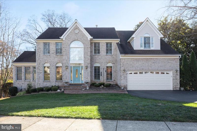 9953 Corsica St, Vienna, VA 22181