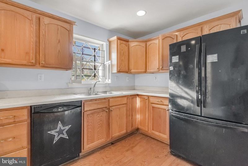 11007 Trafton Dr, Upper Marlboro, MD 20774