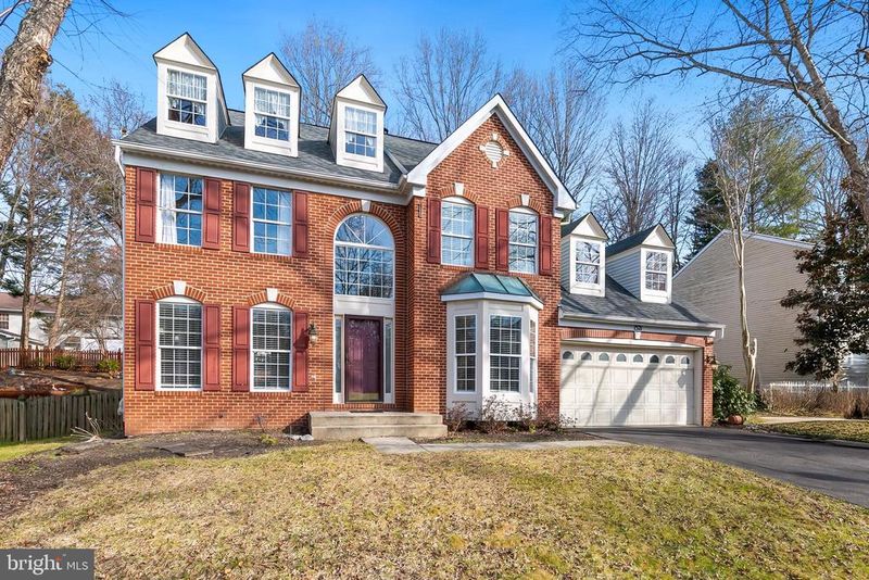 1521 Fenway Rd, Crofton, MD 21114