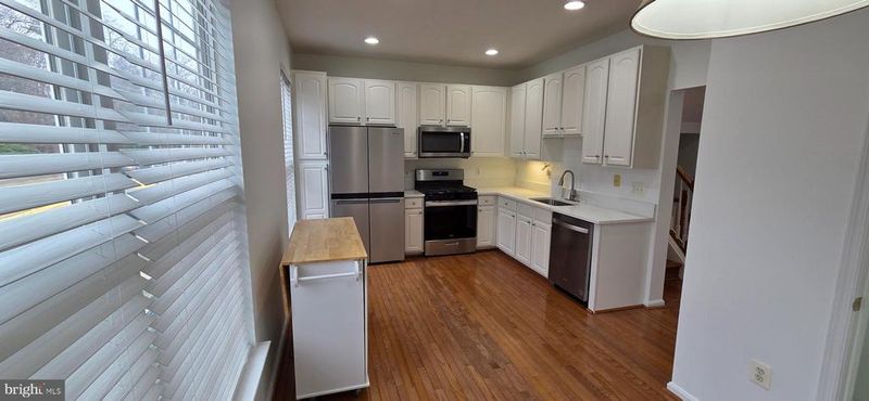 20544 Blue Heron Ter, Sterling, VA 20165