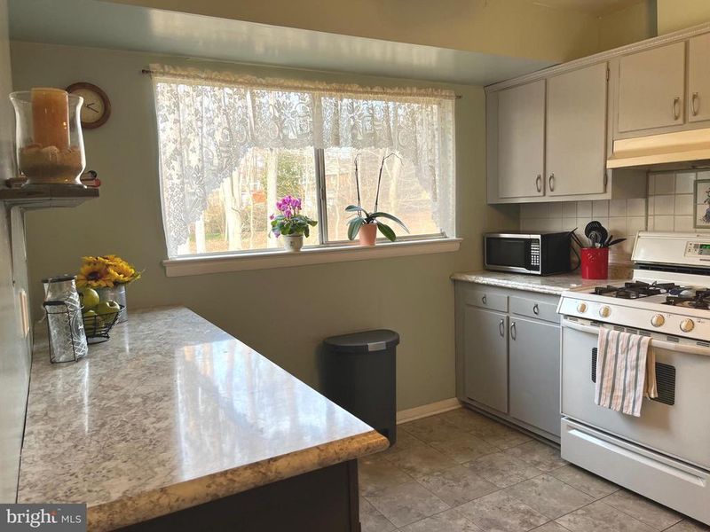 7018 Redmiles Rd, Laurel, MD 20707