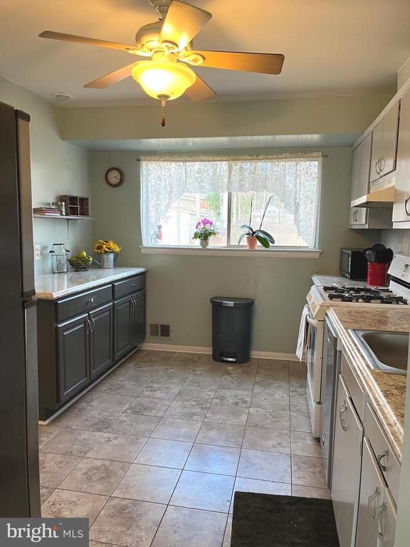 7018 Redmiles Rd, Laurel, MD 20707