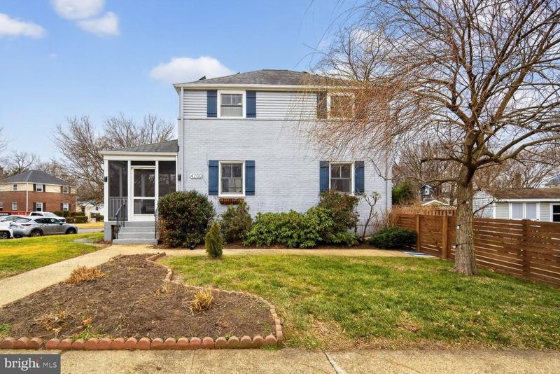 4700 2nd St N, Arlington, VA 22203