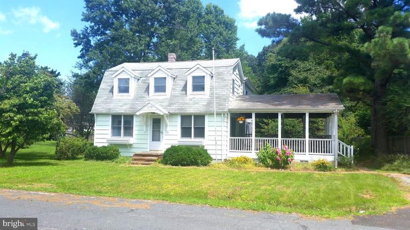 6049 Parkers Creek Dr, Deale, MD 20751