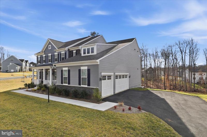 8781 Beechnut Springs Way, Manassas, VA 20112