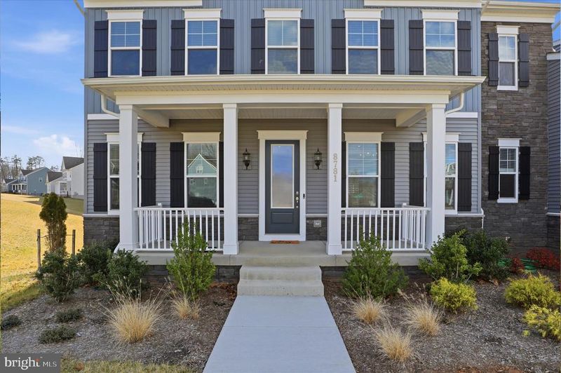 8781 Beechnut Springs Way, Manassas, VA 20112