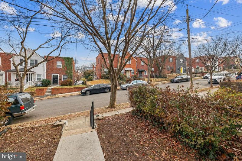 4007 1st St SW, Washington, DC 20032