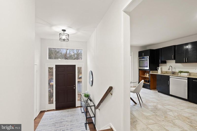 10923 Whiterim Dr, Potomac, MD 20854