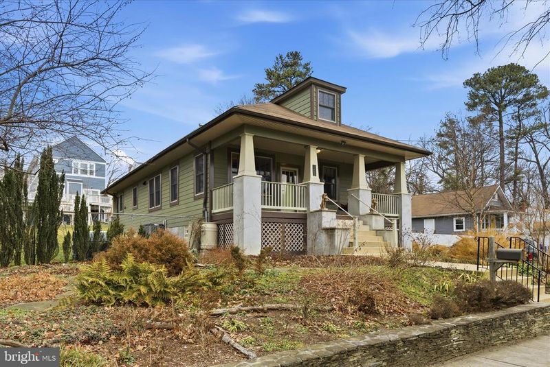 2400 Valley Way, Cheverly, MD 20785