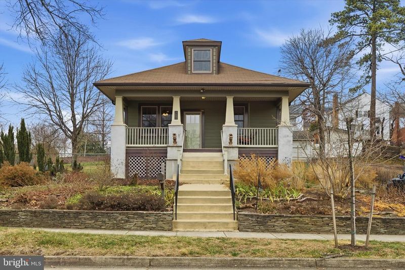 2400 Valley Way, Cheverly, MD 20785
