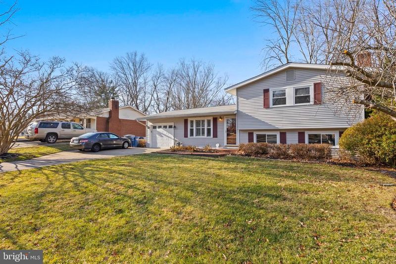 8106 Karl Rd, Alexandria, VA 22308