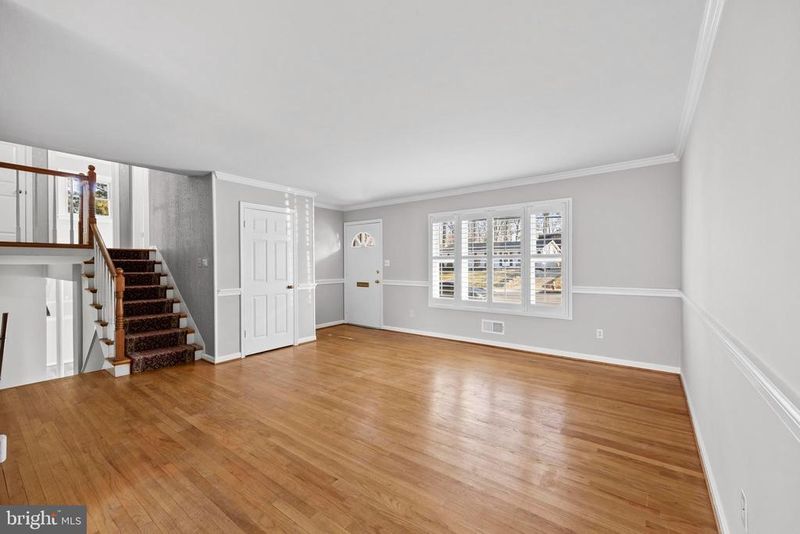 8106 Karl Rd, Alexandria, VA 22308