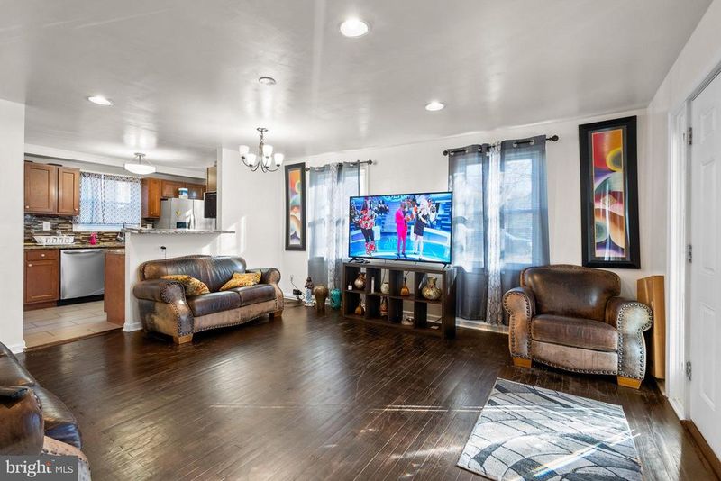 5122 Decatur St, Hyattsville, MD 20781