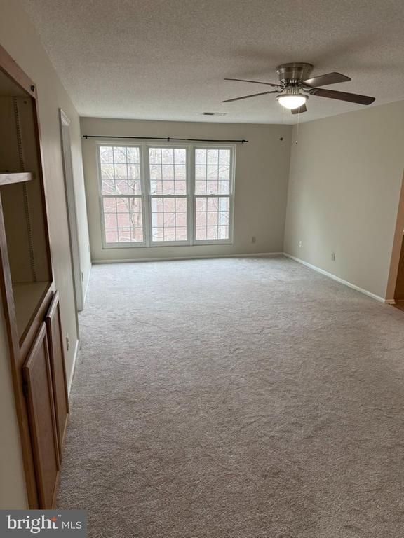 1112 Huntmaster Ter NE #202, Leesburg, VA 20176