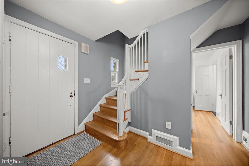 10310 Naglee Rd, Silver Spring, MD 20903