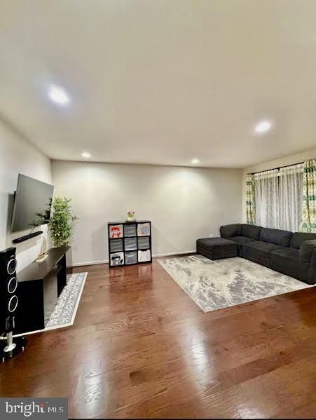 23689 Sailfish Sq, Brambleton, VA 20148