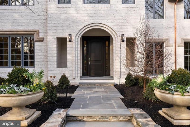 4433 Cathedral Ave NW, Washington, DC 20016