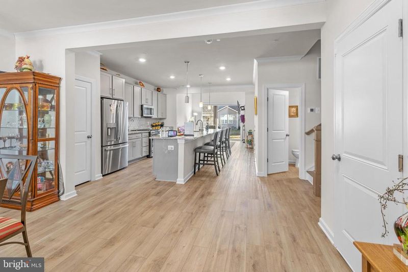12129 American Chestnut Rd, Bowie, MD 20720