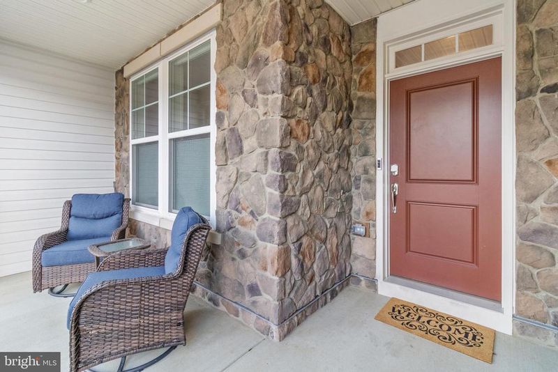 12129 American Chestnut Rd, Bowie, MD 20720