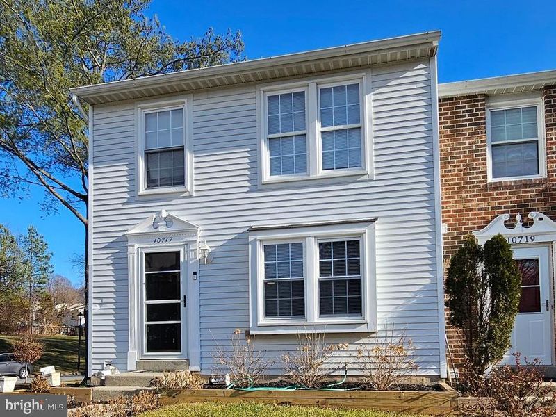 10717 Glen Hannah Dr, Laurel, MD 20723
