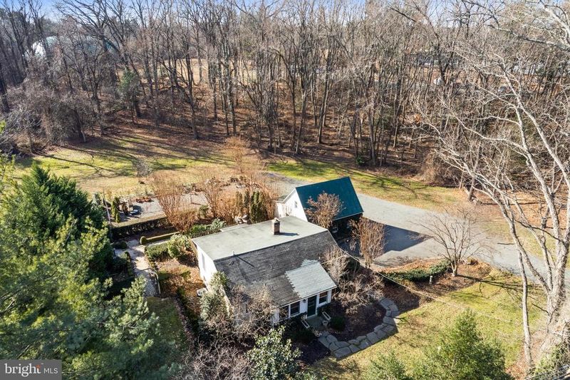 9813 Georgetown PIKE, Great Falls, VA 22066