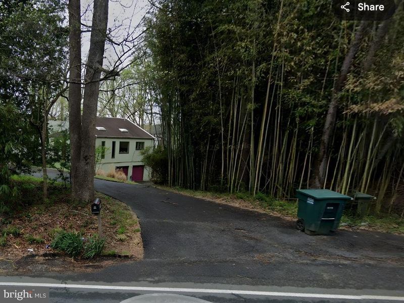 7816 Georgetown PIKE, Mclean, VA 22102