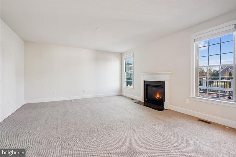42159 Tecumseh Hills Dr, Chantilly, VA 20152