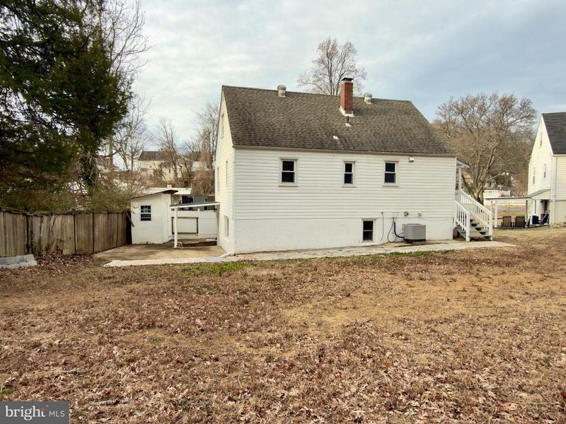 2408 Fairhaven Ave, Alexandria, VA 22303